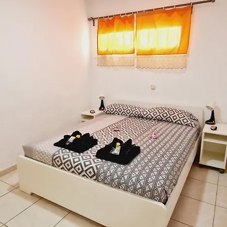 Mareverde Giada 1 Bedroom Wifi Free 別荘 *